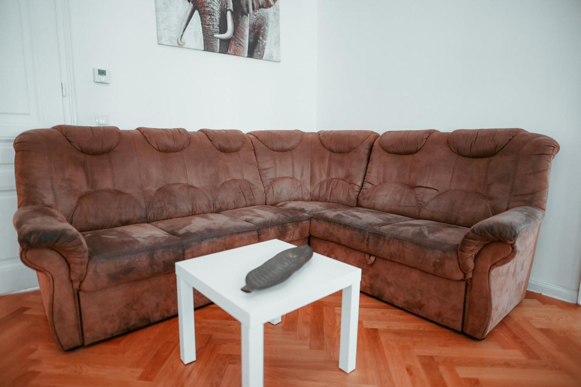 Apartment Raimond Ottakring 14 *