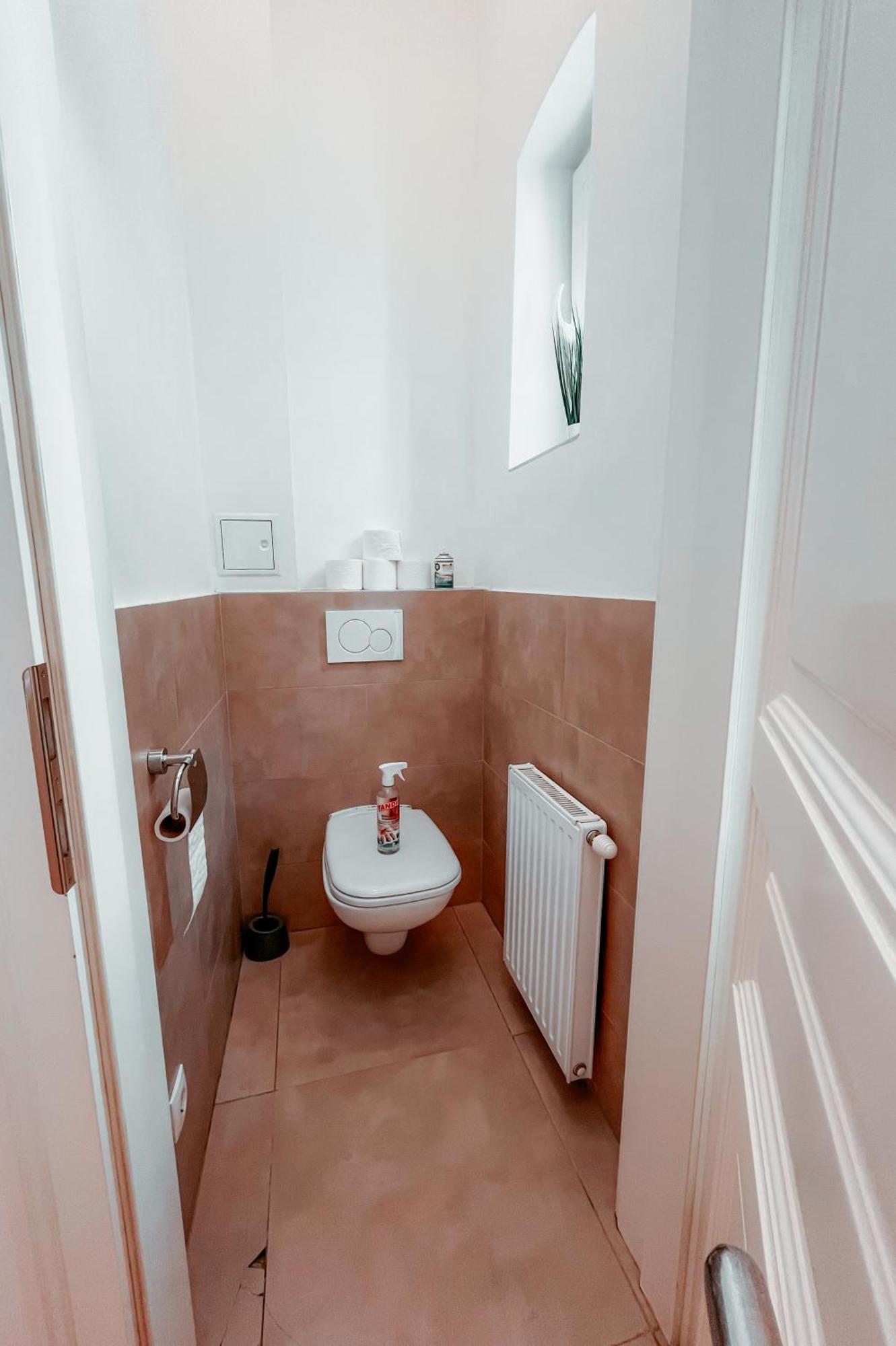 Raimond Ottakring 14 * Vienna